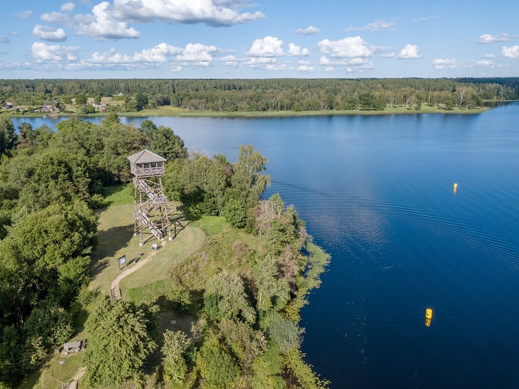 The Cieceres Lake observation tower on the shore, seen from above
